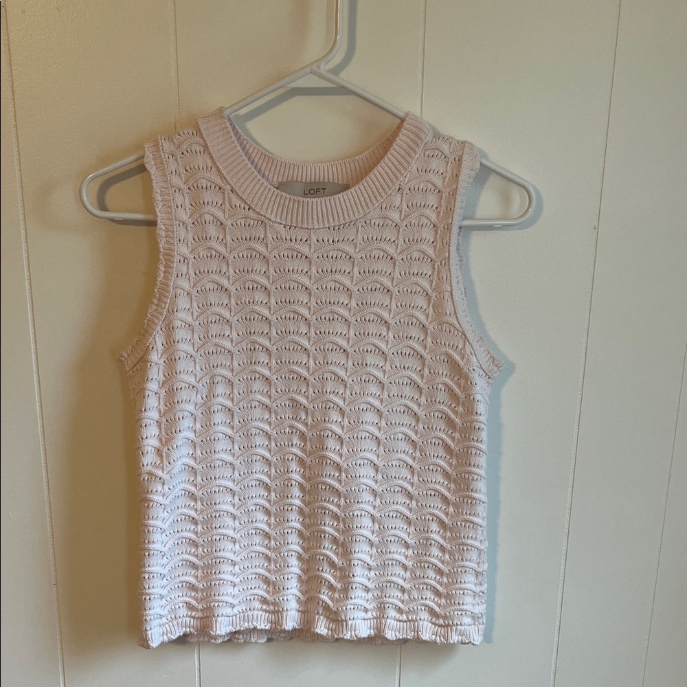 LOFT Women's Light Pink Sleeveless Top